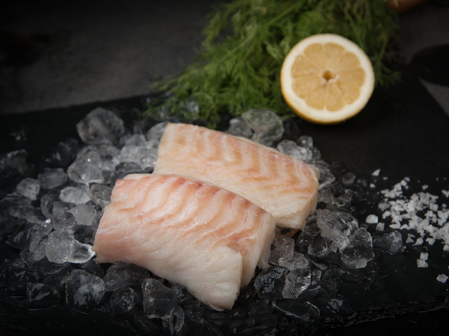 Torsk köpa Torskrygg köpa fisk köpa skaldjur hemleverans stockholm fisk och skaldjur av finaste kvalitet fiskbilen Sigges fisk