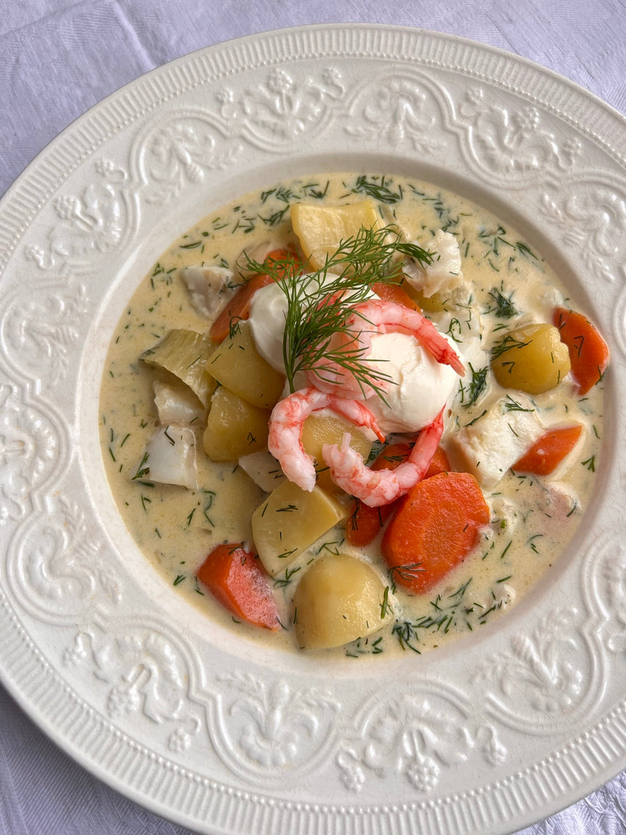 Fisksoppa med dill, vitt vin, fänkål och potatis